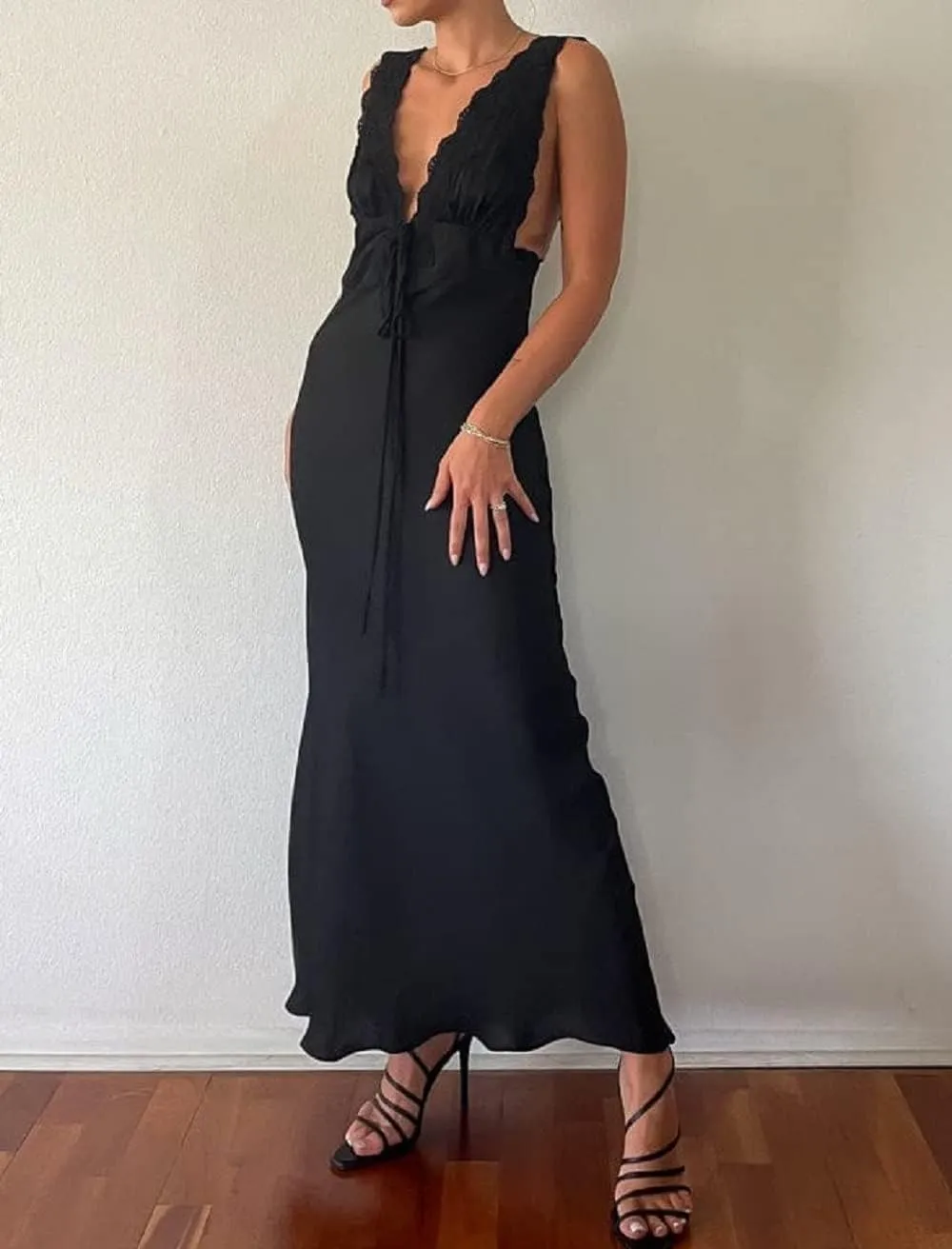 Juakoso Women Y2K Floral Printed Maxi Dress V Neck Backless Long Dress Sleeveless Going Out Sundress Summer Beachwear