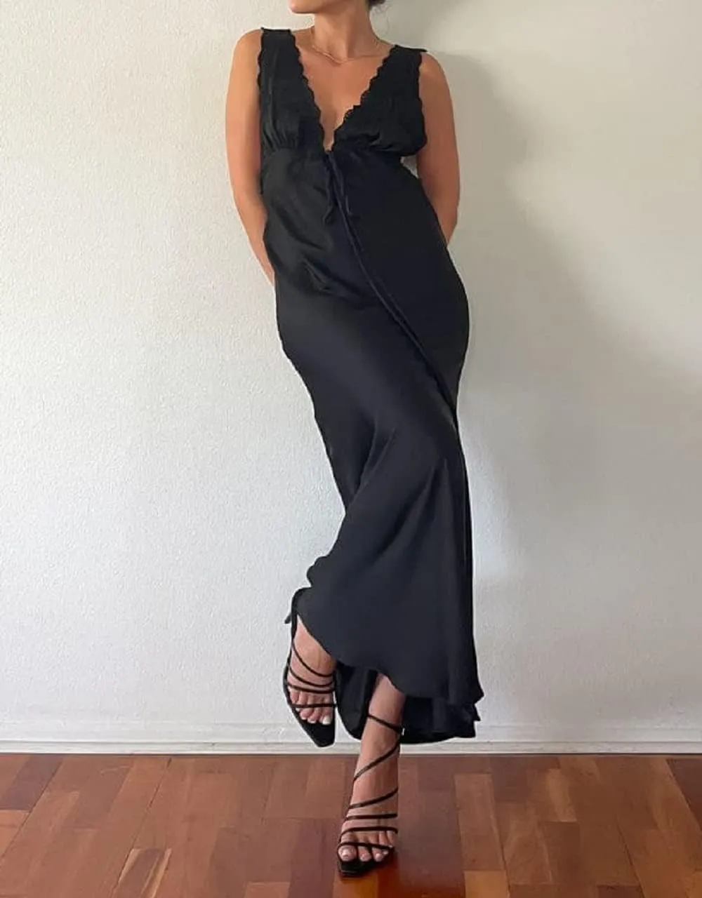Juakoso Women Y2K Floral Printed Maxi Dress V Neck Backless Long Dress Sleeveless Going Out Sundress Summer Beachwear
