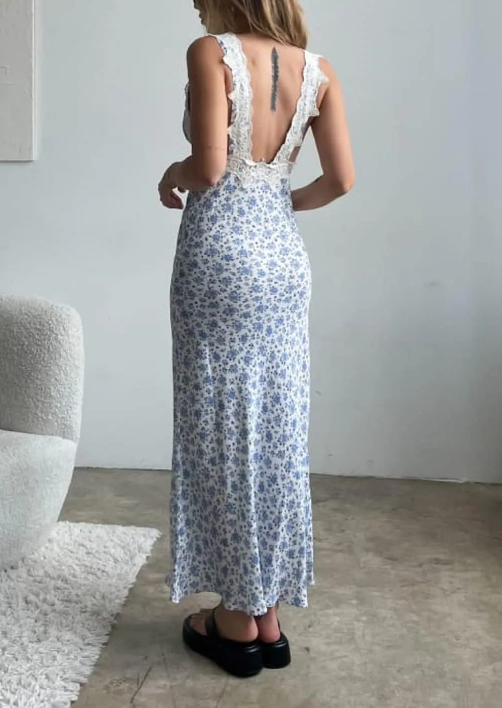 Juakoso Women Y2K Floral Printed Maxi Dress V Neck Backless Long Dress Sleeveless Going Out Sundress Summer Beachwear