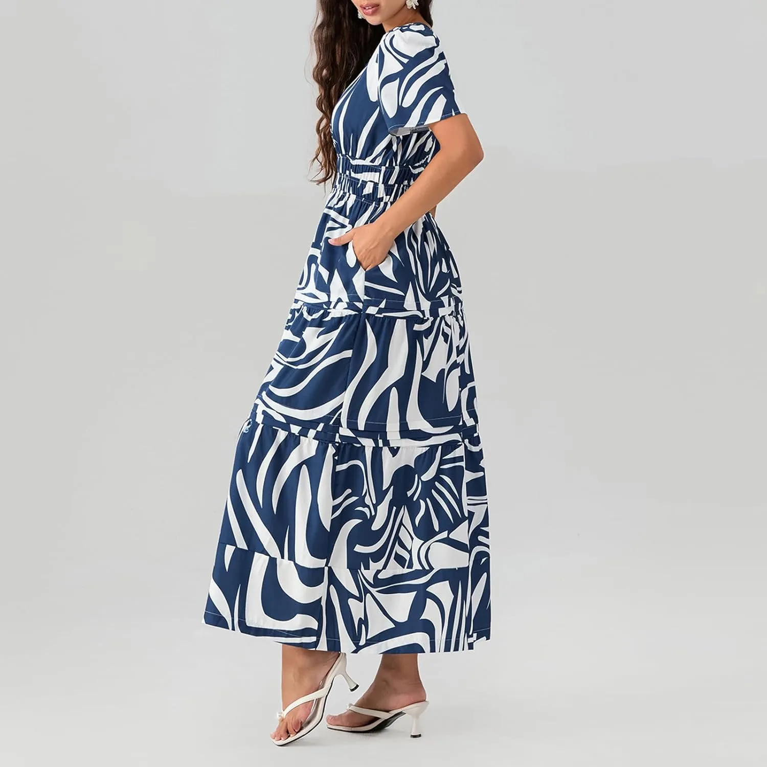 Women Short Sleeve Maxi Dress Boho Smocked Waist Sundress V-Neck Floral Tiered Ruffle Long Beach Dresses with Pockets