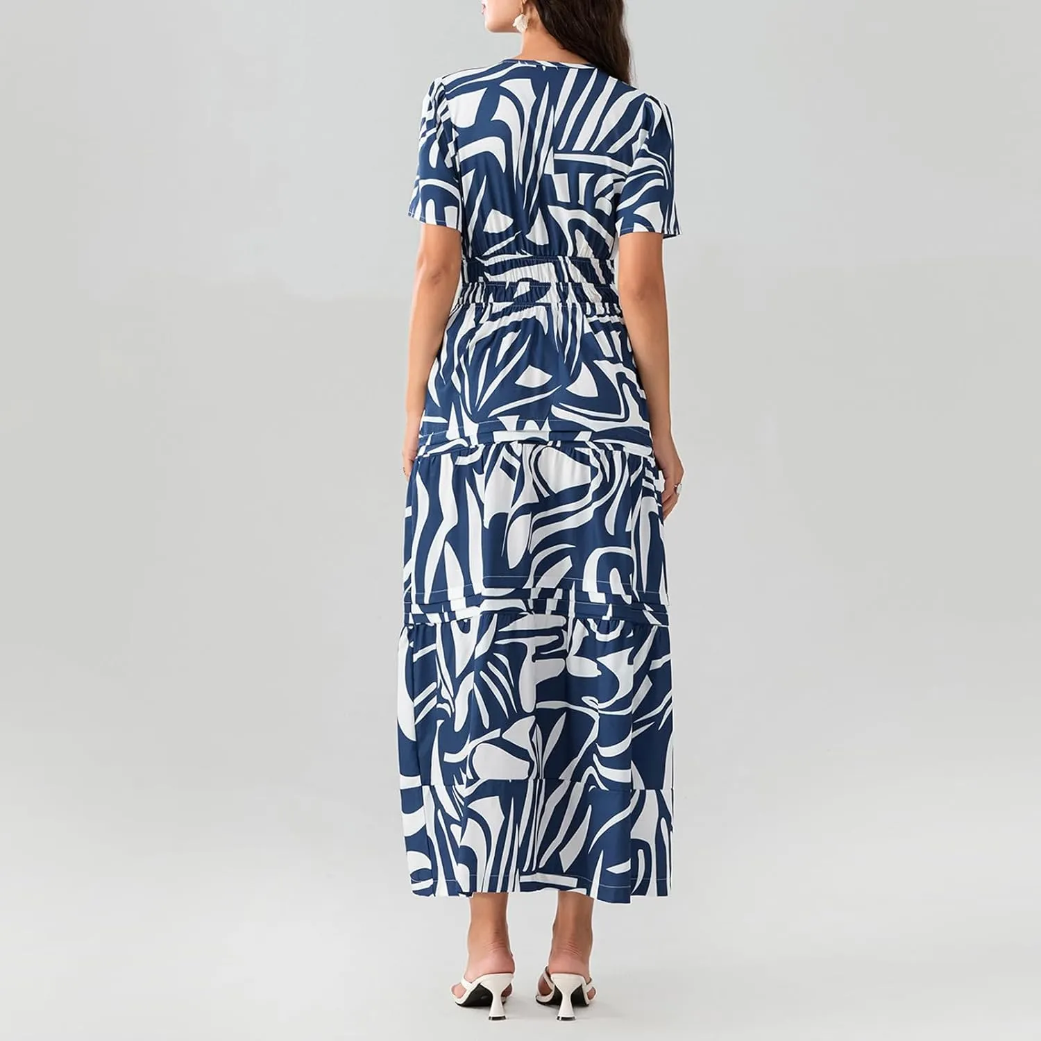 Women Short Sleeve Maxi Dress Boho Smocked Waist Sundress V-Neck Floral Tiered Ruffle Long Beach Dresses with Pockets